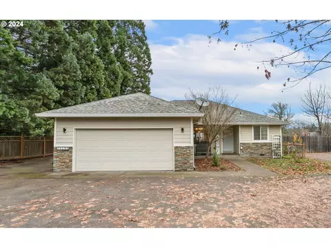 25095 E Bolton Rd, Veneta, OR 97487