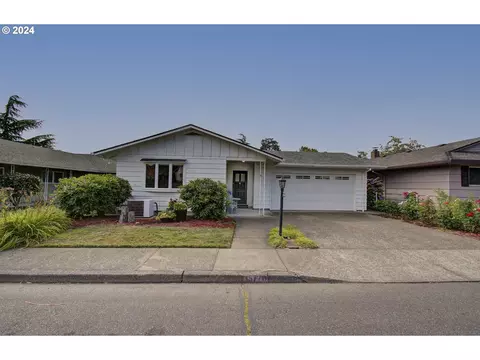 15770 SW Queen Victoria Pl, Portland, OR 97224