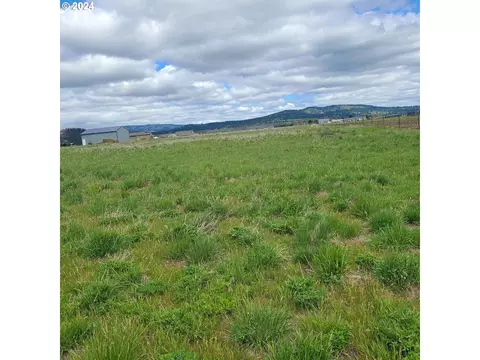 903 N 15th Ave, Elgin, OR 97827