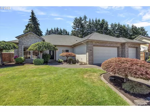 183 Cedar Bluff Cir N, Keizer, OR 97303