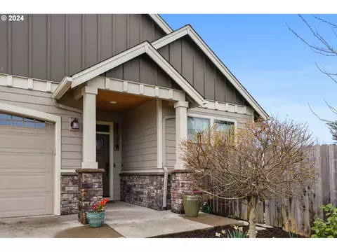 309 Castlebrook Ct, Silverton, OR 97381