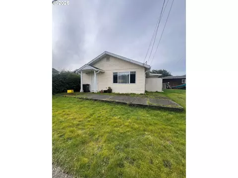 1485 Lakeshore Dr, Coos Bay, OR 97420