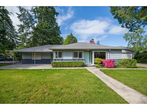 16729 SEvergreen Ln, Milwaukie, OR 97267