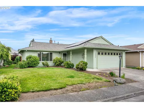 15885 SW Oak Meadow Ln, Tigard, OR 97224