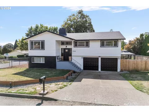 17437 SE Pilgrim Ct, Milwaukie, OR 97267