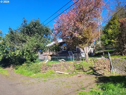 6270 Tillamook Ave, Bay City, OR 97107