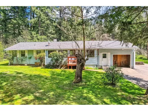 18628 S Henrici Rd, Oregon City, OR 97045