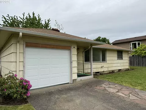 1097 W 18th Pl, Eugene, OR 97402