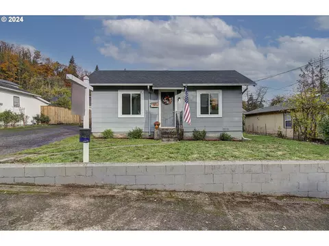 443 NW 16th Ave, Camas, WA 98607