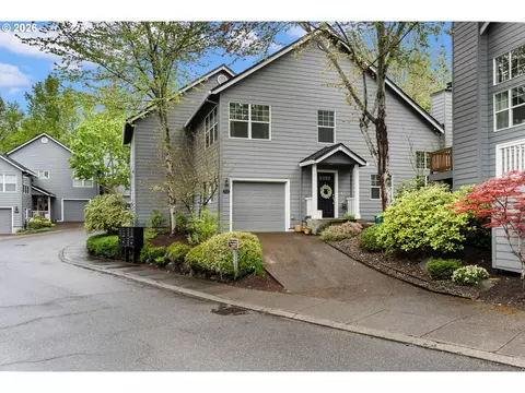 9721 NW Miller Hill Dr, Portland, OR 97229