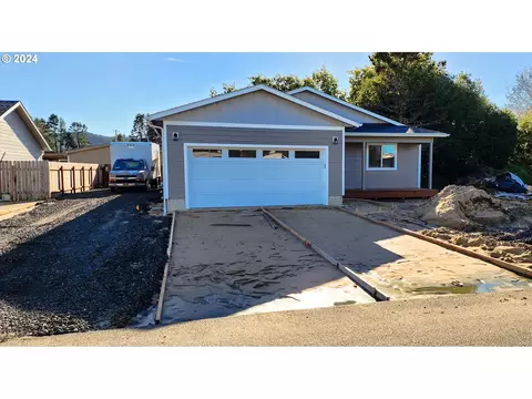 829 Jacobson Way, Lakeside, OR 97449 photo 1