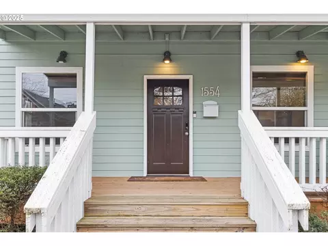 1554 SE Tacoma St, Portland, OR 97202