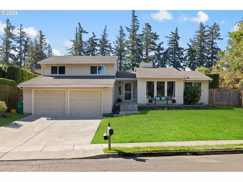 15644 NE Stanton St, Portland, OR 97230