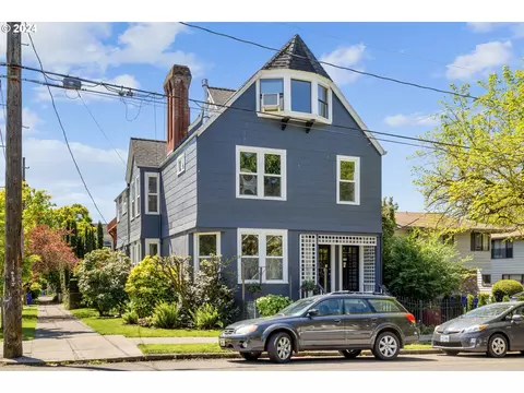 1734 SE Main St, Portland, OR 97214
