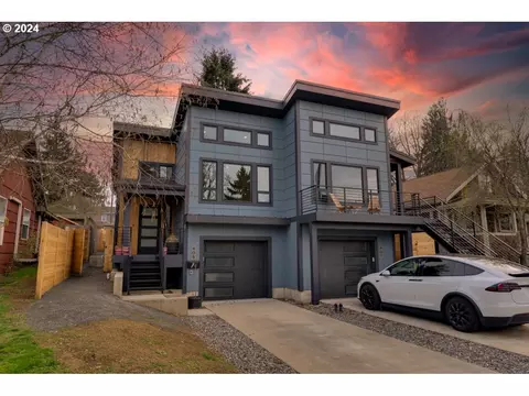 405 Prospect Ave, Hood River, OR 97031