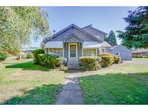 104 42nd St, Washougal, WA 98671