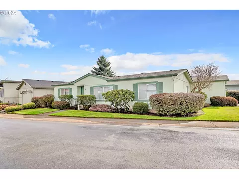 4055 Royal Ave #42, Eugene, OR 97402