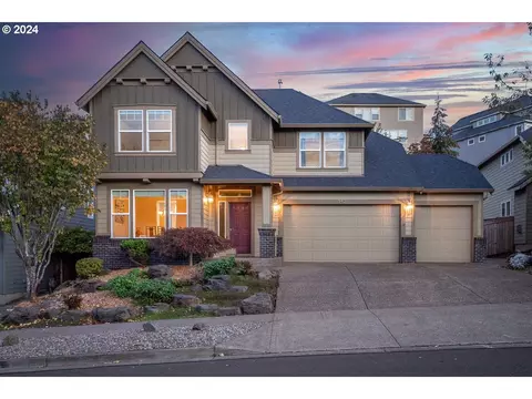 342 N The Greens Ave, Newberg, OR 97132