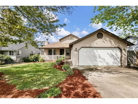 7040 Camellia St, Springfield, OR 97478