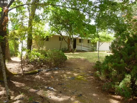 8108 Azalea Glen Rd, Glendale, OR 97442