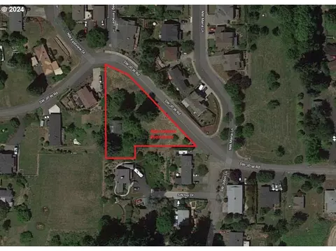 33012 SW Jp West Rd, Scappoose, OR 97056