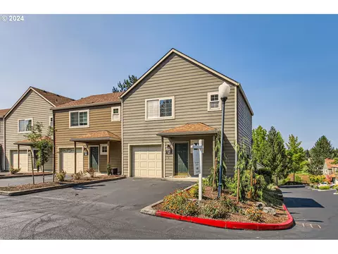7157 SW Sagert St #107, Tualatin, OR 97062