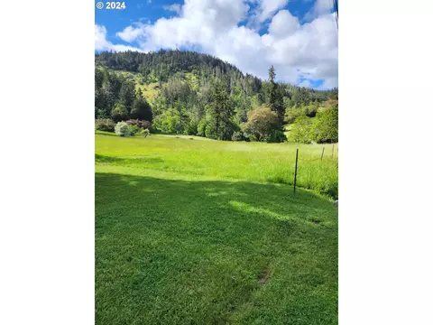 0 NE Orchard Dr, Myrtle Creek, OR 97457