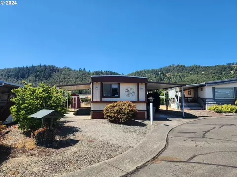 210 Shadow Ranch Ln, Roseburg, OR 97470
