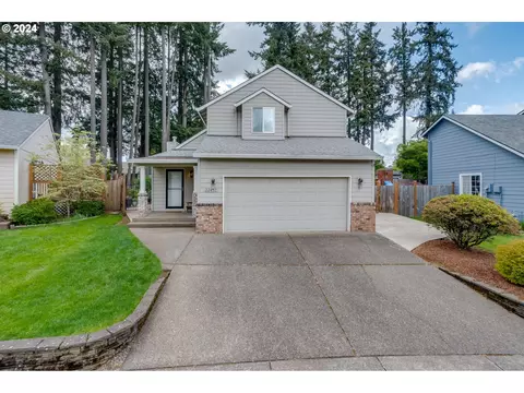 22455 SW Mandan Dr, Tualatin, OR 97062