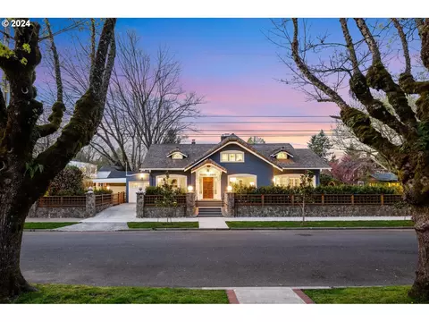 1729 NE Stanton St, Portland, OR 97212