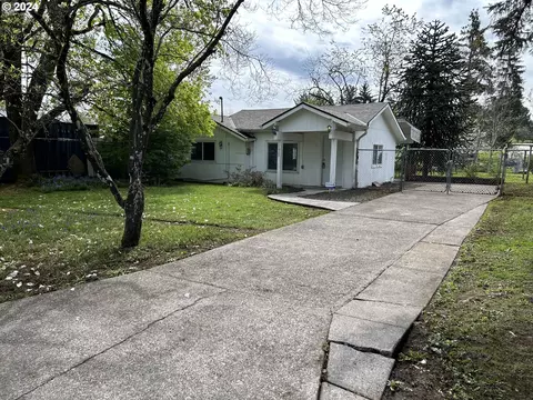 11924 SE Raymond St, Portland, OR 97266