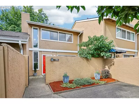 28615 SW Ash Meadows Blvd # 10, Wilsonville, OR 97070