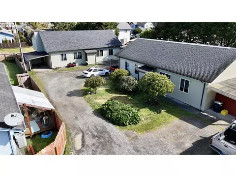 720 2nd St, Brookings, OR 97415