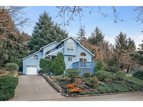 187 Jennifer Dr, Yachats, OR 97498