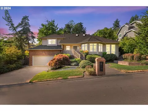 3899 Tamarack Ln, Lake Oswego, OR 97035