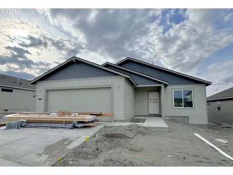 1704 NE 8th Pl, Hermiston, OR 97838