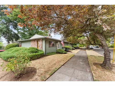 5235 SE 43rd Ave, Portland, OR 97206