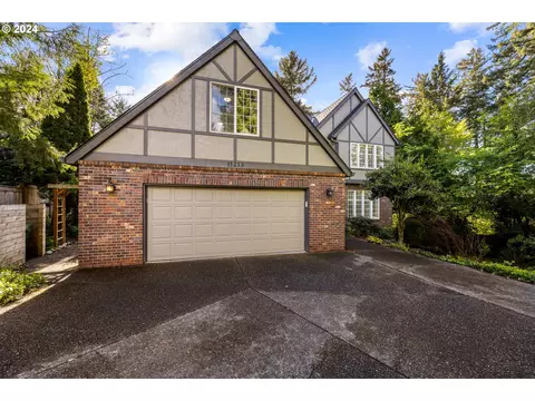 15213 Candlewood Ct, Lake Oswego, OR 97035