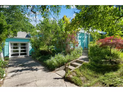 7621 SW 30th Dr, Portland, OR 97219