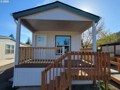 3441 SE 111th Ave #6, Portland, OR 97266