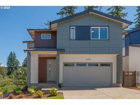16832 SE Shimmering Leaf St, Happy Valley, OR 97086