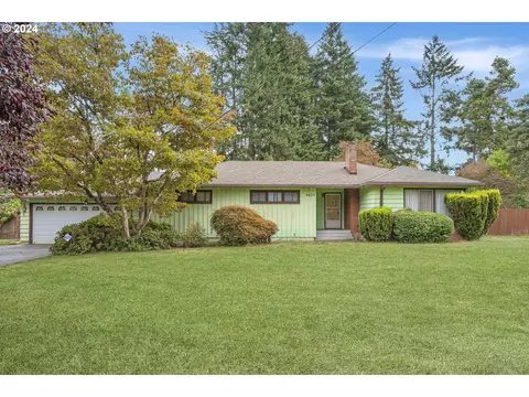 4625 Calaroga Dr, West Linn, OR 97068