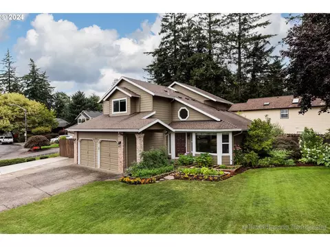 1311 NW 19th St, Gresham, OR 97030