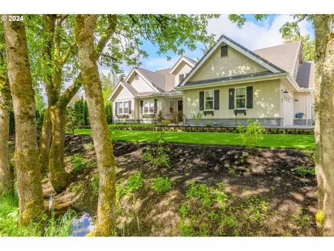 1920 Sterling Park Pl, Eugene, OR 97408