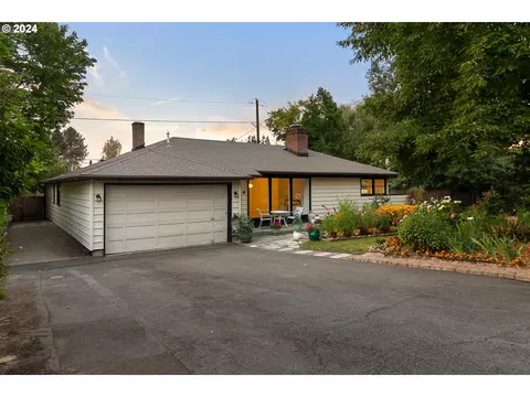 5155 SW Cherry Ave, Beaverton, OR 97005