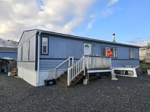 891 SE Meadowood Dr, Winston, OR 97496