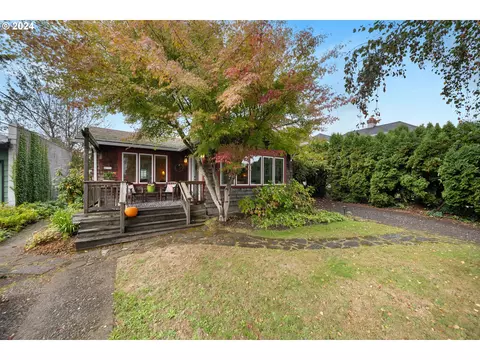 6911 SW 3rd Ave, Portland, OR 97219