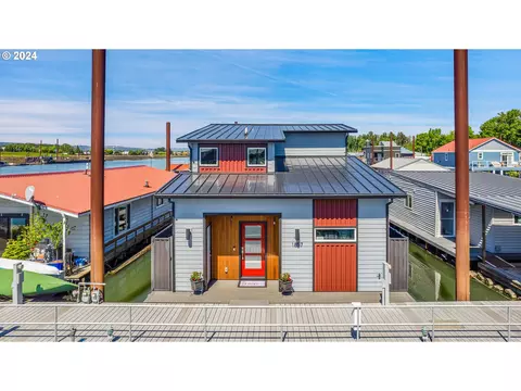 1857 N Jantzen Ave, Portland, OR 97217