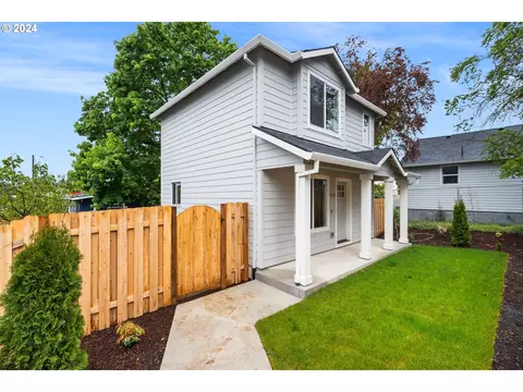 4781 SE 84th Ave #B, Portland, OR 97266