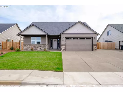 338 NE Cedar St, Sublimity, OR 97385